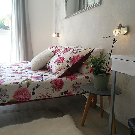 Apartman Ester PUY Exterior foto