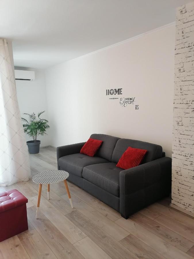 Apartman Ester PUY Exterior foto