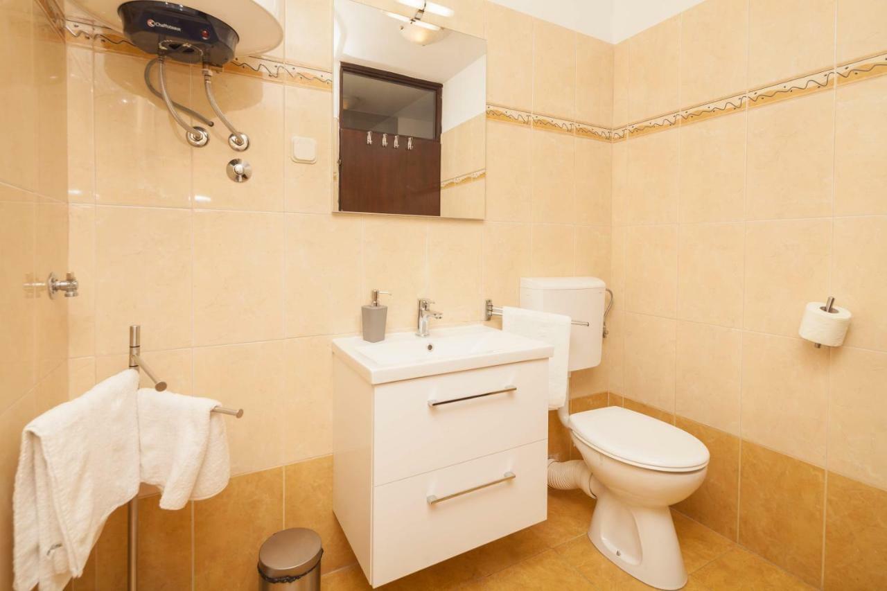 Apartman Ester PUY Exterior foto