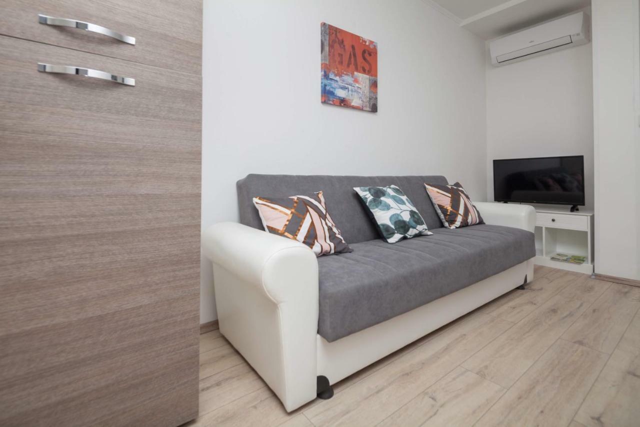 Apartman Ester PUY Exterior foto