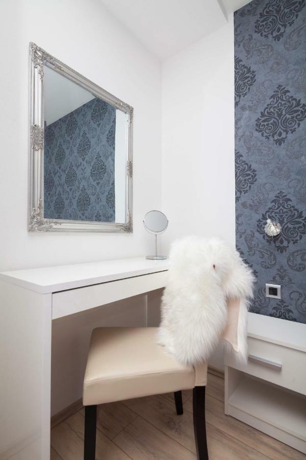 Apartman Ester PUY Exterior foto