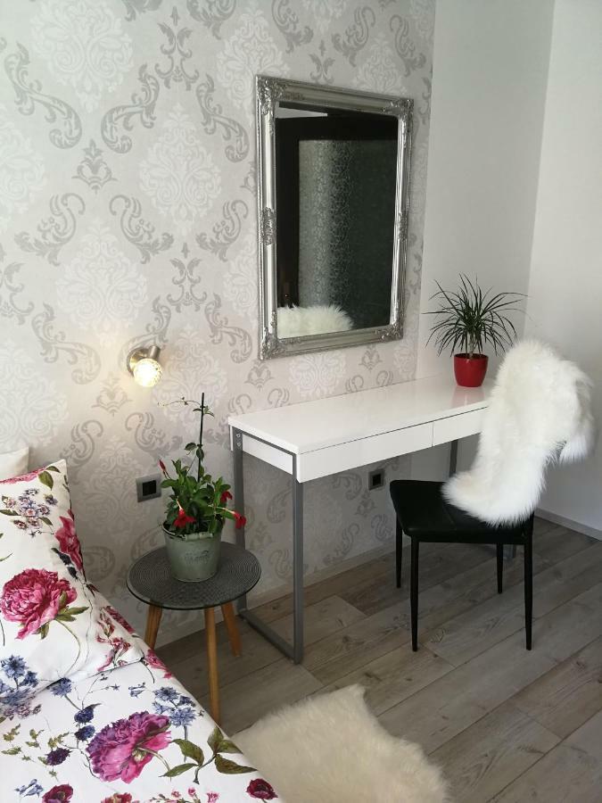 Apartman Ester PUY Exterior foto